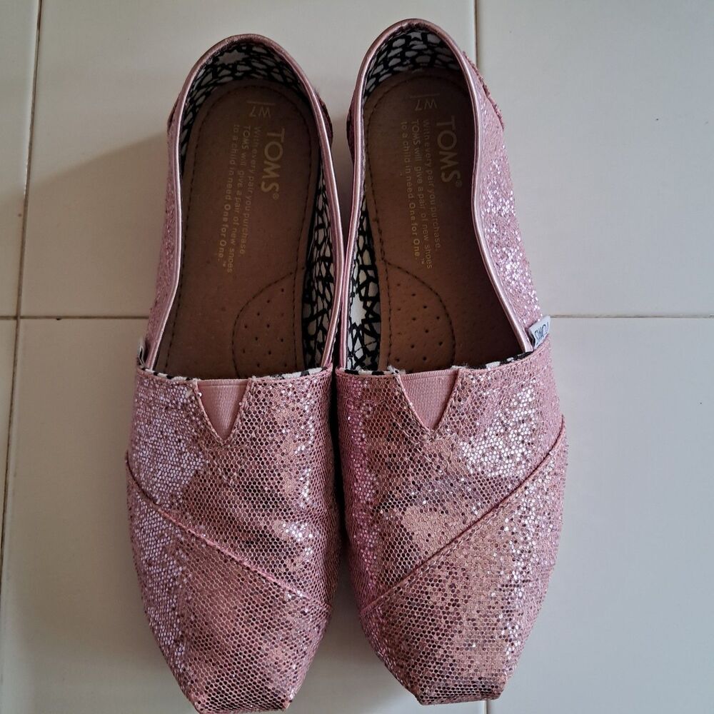 Toms Womens 7 Pink Glittery Classic Slip On Sparkley